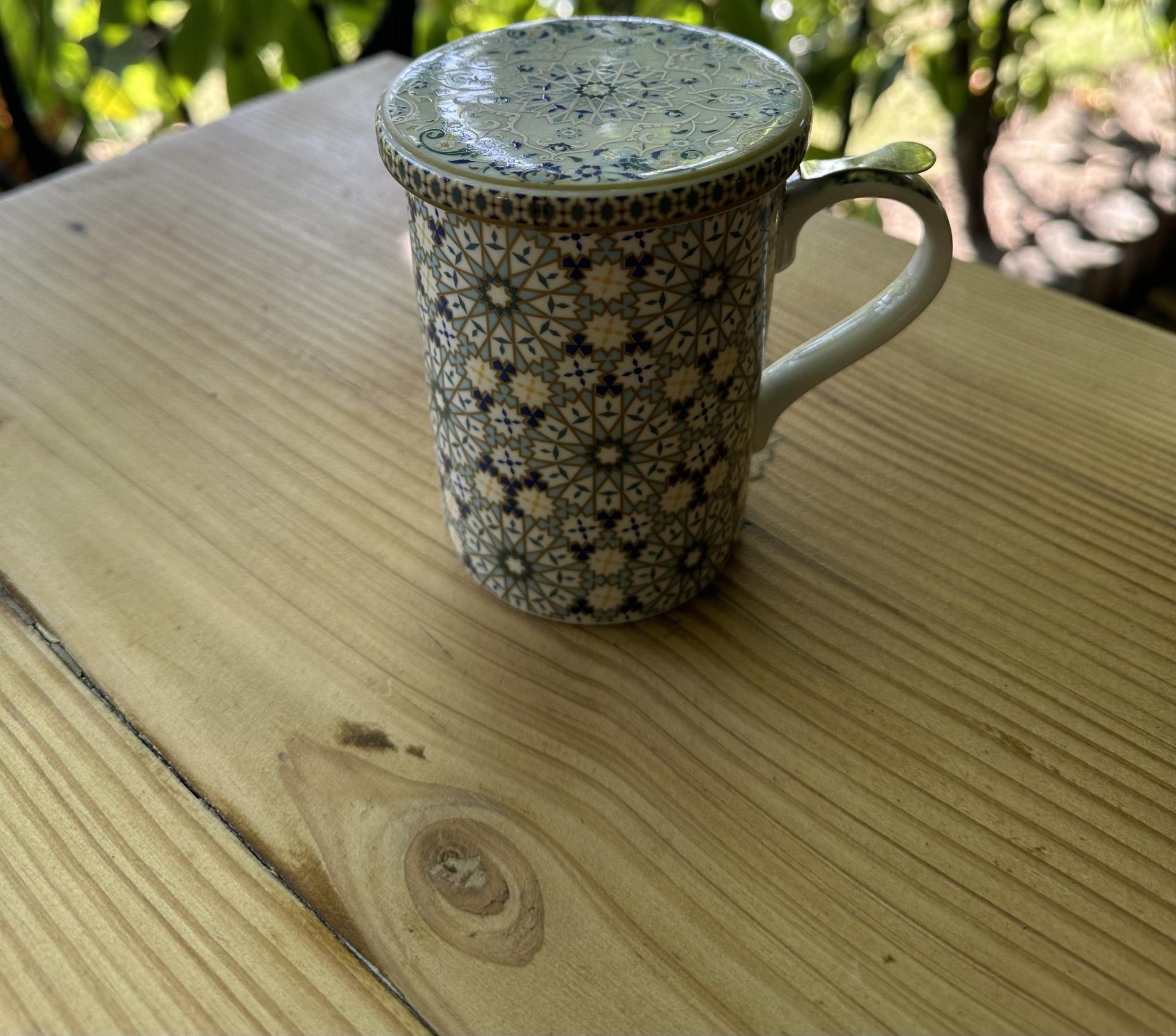 TISANIERE MOTIF BLEU ET JAUNE